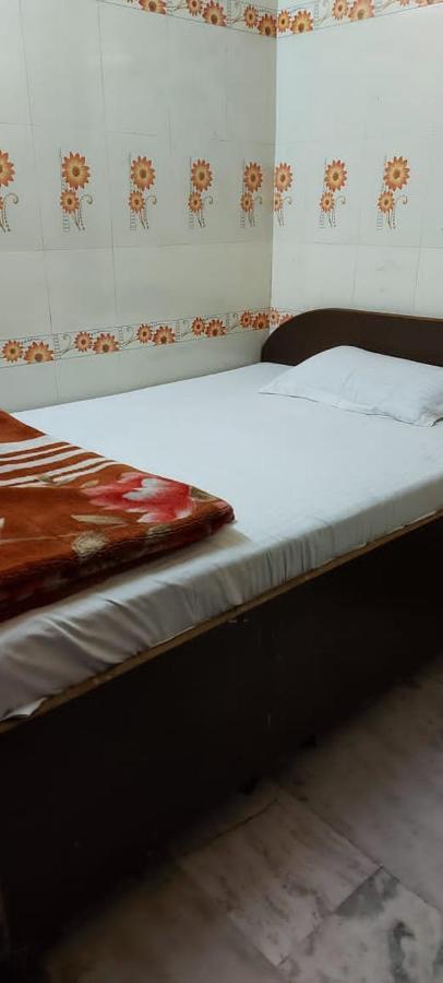 Mj Chawla Homestay Double Bed Attached Bathroom Room Amritsar Exteriör bild