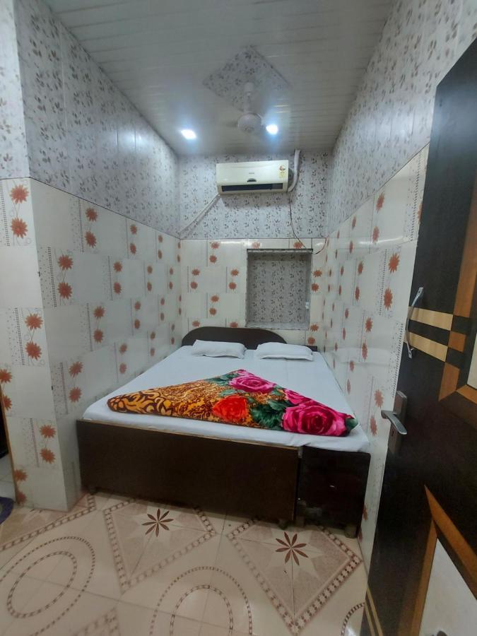 Mj Chawla Homestay Double Bed Attached Bathroom Room Amritsar Exteriör bild